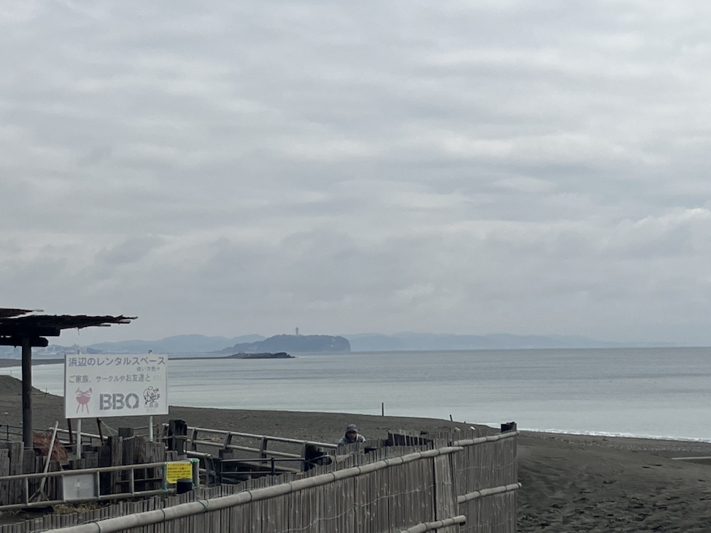 サザンビーチから江の島